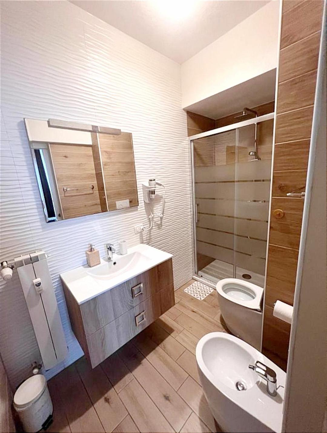 Pisa City Lodge Luaran gambar